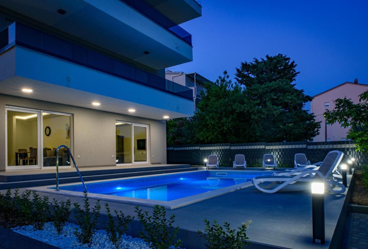 Seka Apartments With A Pool Kaštela Eksteriør billede