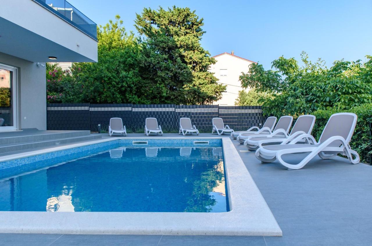Seka Apartments With A Pool Kaštela Eksteriør billede